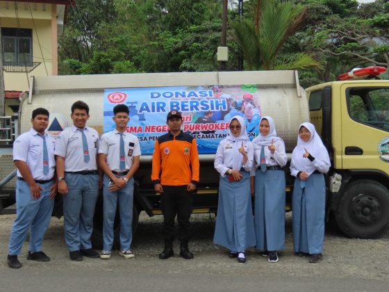 Donasi Air Bersih SMA Negeri 1 Purwokerto