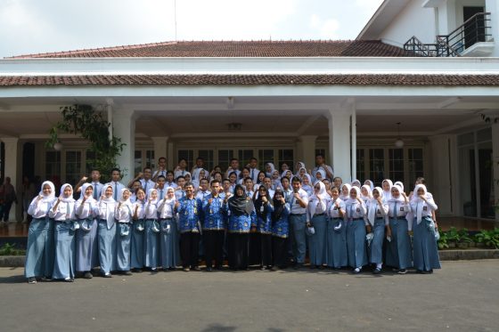 Upacara Hari Pahlawan ke-78 di SMA Negeri 1 Purwokerto: Memperingati Jasa Pahlawan dan Memulai Perjalanan Baru Kepemimpinan