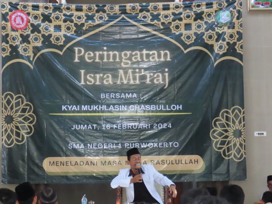 Peringatan Isra Miraj di Masjid Roudhotul Jannah SMA Negeri 1 Purwokerto: Meneladani Masa Muda Rasulullah